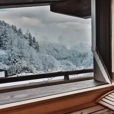 See Das Ferienhaus Holiday home Oetz